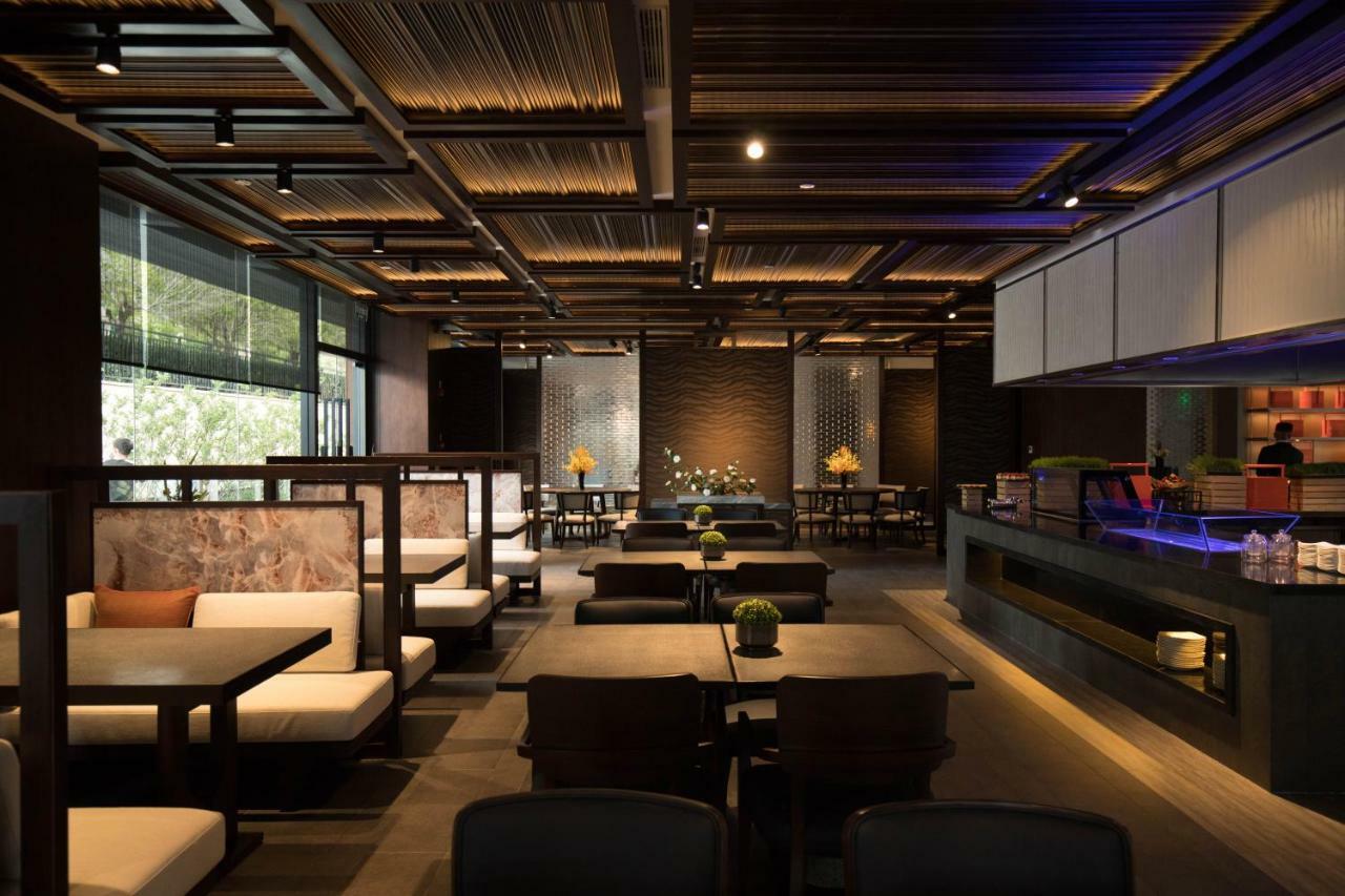 Howard Johnson Jinlin Plaza Lijiang Lijiang  Eksteriør billede