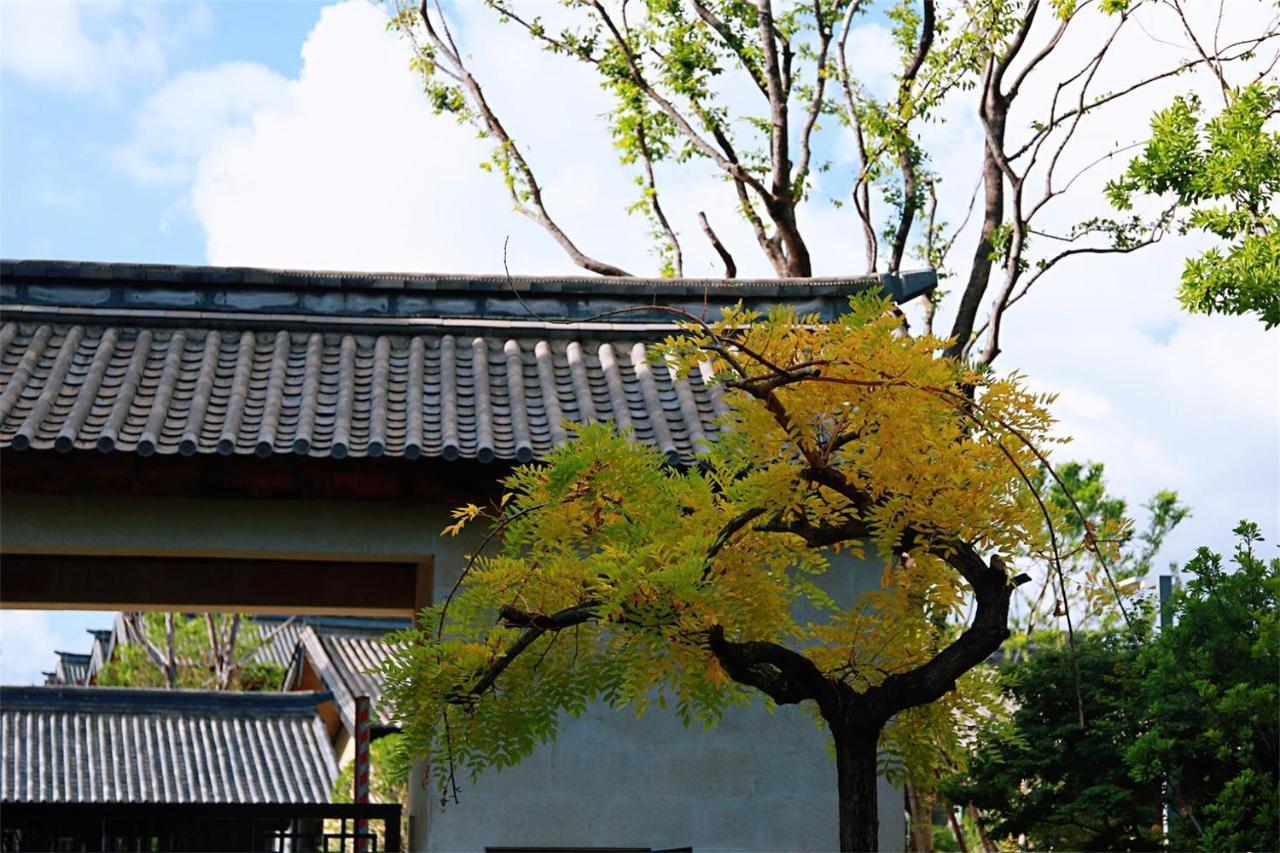 Howard Johnson Jinlin Plaza Lijiang Lijiang  Eksteriør billede