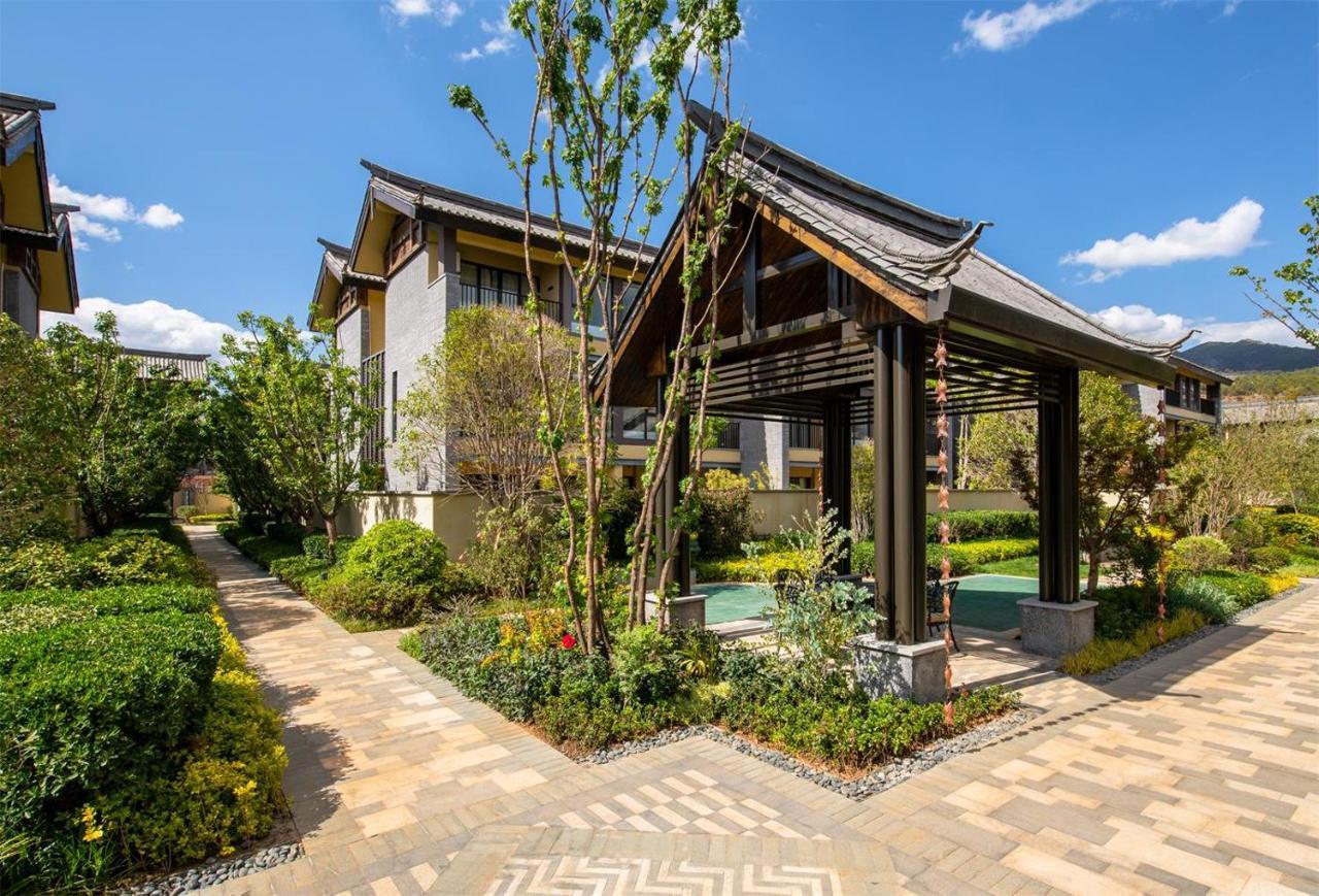 Howard Johnson Jinlin Plaza Lijiang Lijiang  Eksteriør billede